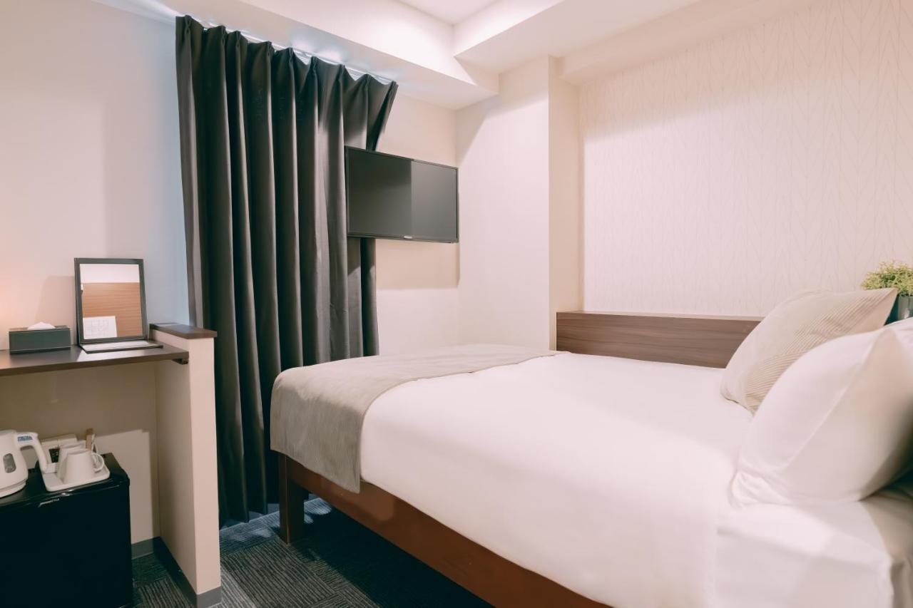 R Hotel Honmachi Осака Екстер'єр фото