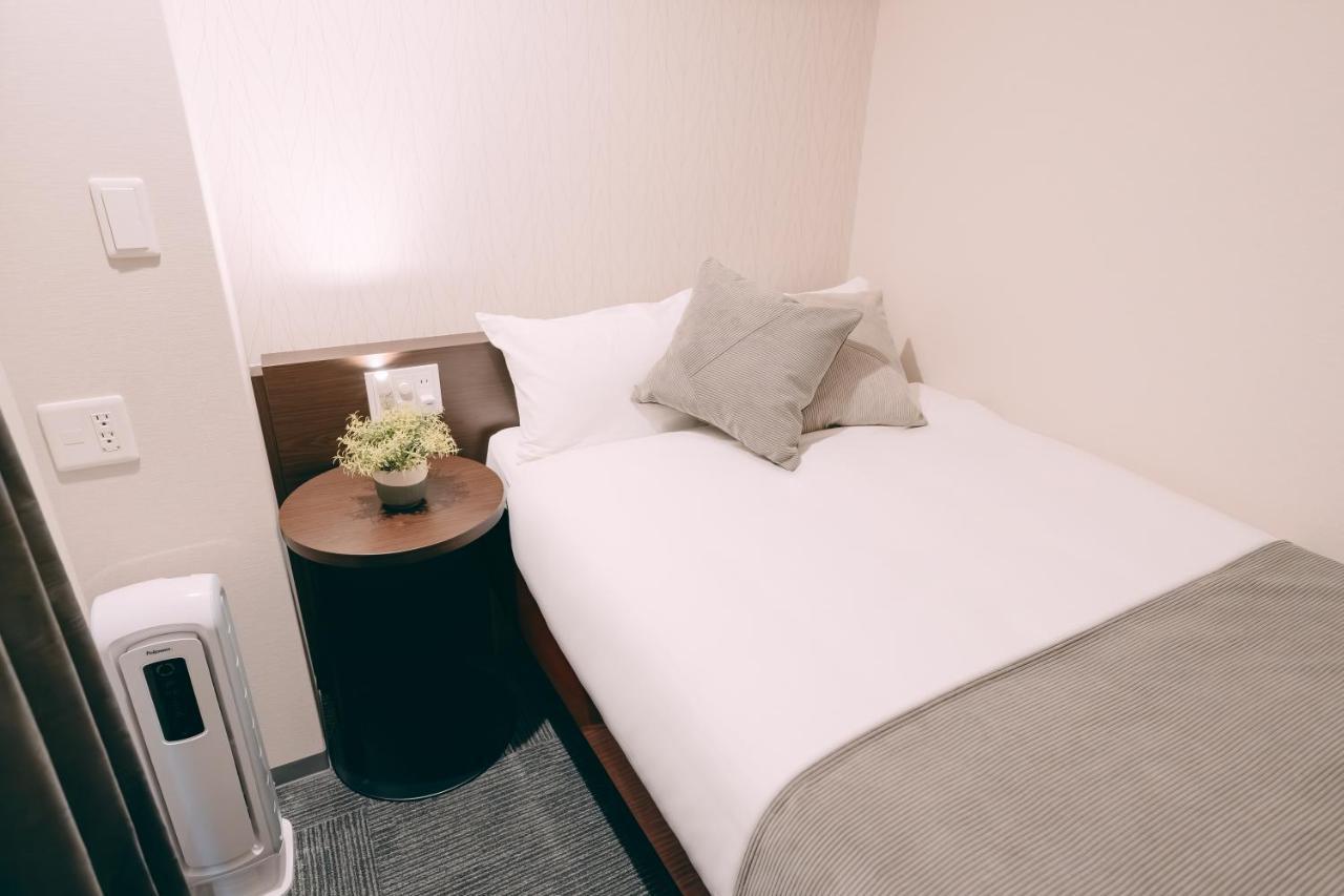 R Hotel Honmachi Осака Екстер'єр фото